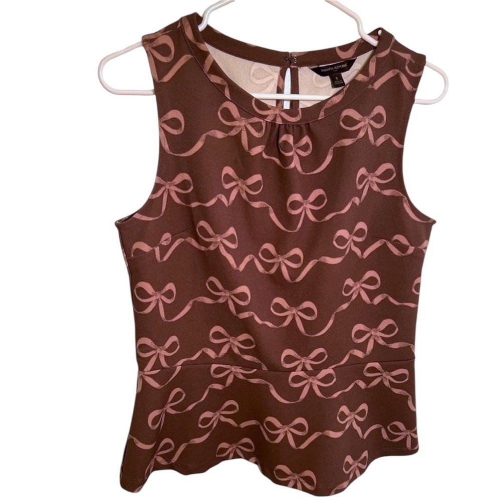 Banana Republic Women's Size Small‎ Sleeveless Peplum Blouse Mauve Purple Bows